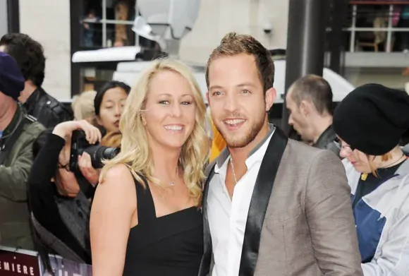 "Heartbreak Hits! James Morrison's Wife Found Dead at 45 - Shocking Details Unveiled. Village in Mourning. 💔 #JamesMorrison #TragicLoss" 2 James Morrison and Gill Catchpole