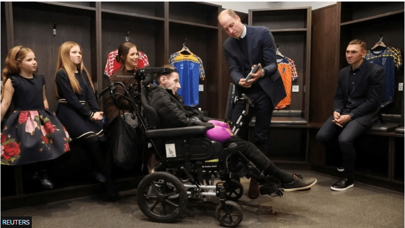 During the royal visit to Headingley Stadium in Leeds, Prince William met with Rob Burrow and his family, accompanied by Kevin Sinfield